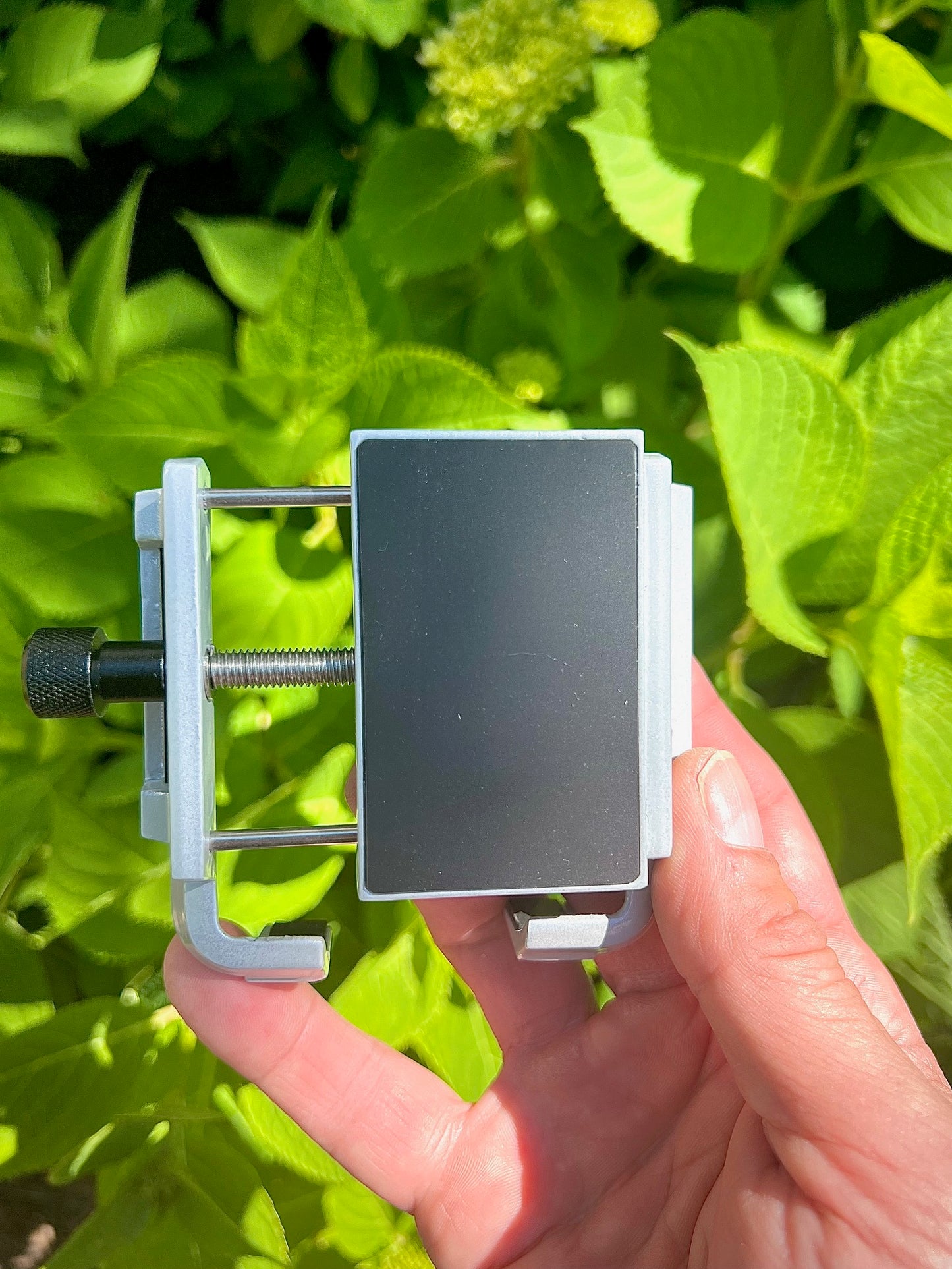 Image of the back of the Dprofy magnetic golf cart phone holder that utilizes a super strong N52 magnet to attach your phone to your golf cart.
