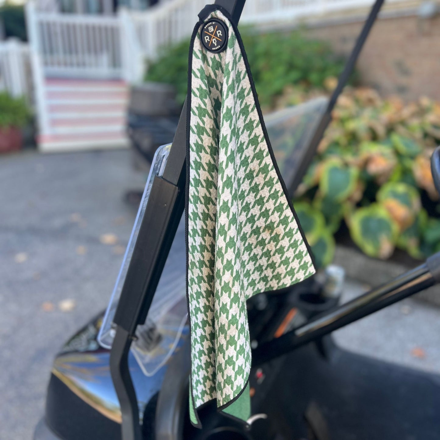 Magnetic Golf Towel - The Houndstooth